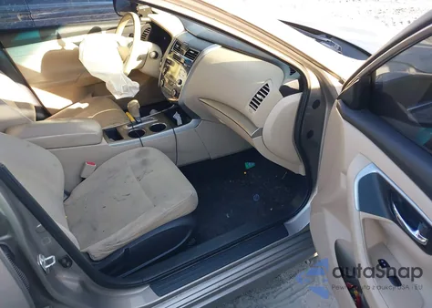 2015 Nissan Altima 2.5 S z USA, uszkodzony, nr VIN 1N4AL3AP3FC489094